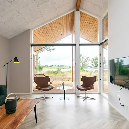 Nyaraló 12 Person In *