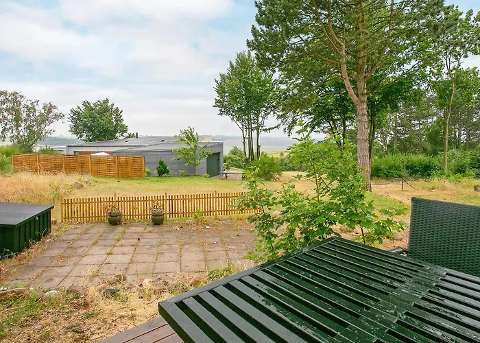 12 Person In Holiday home